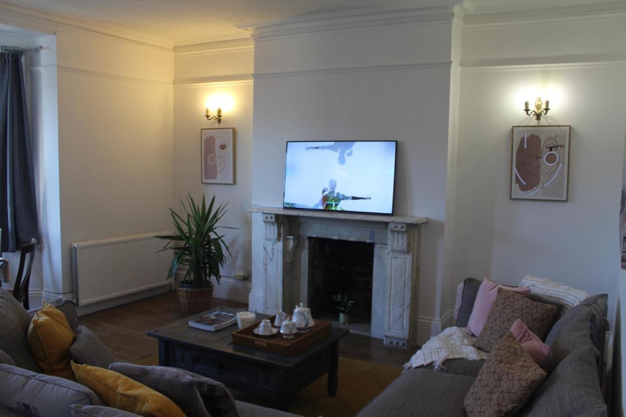 Canterbury Accommodations With Free Car Park Onsite And High Speed Wifi ภายนอก รูปภาพ