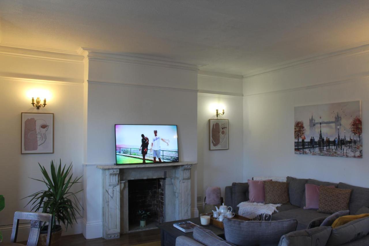 Canterbury Accommodations With Free Car Park Onsite And High Speed Wifi ภายนอก รูปภาพ